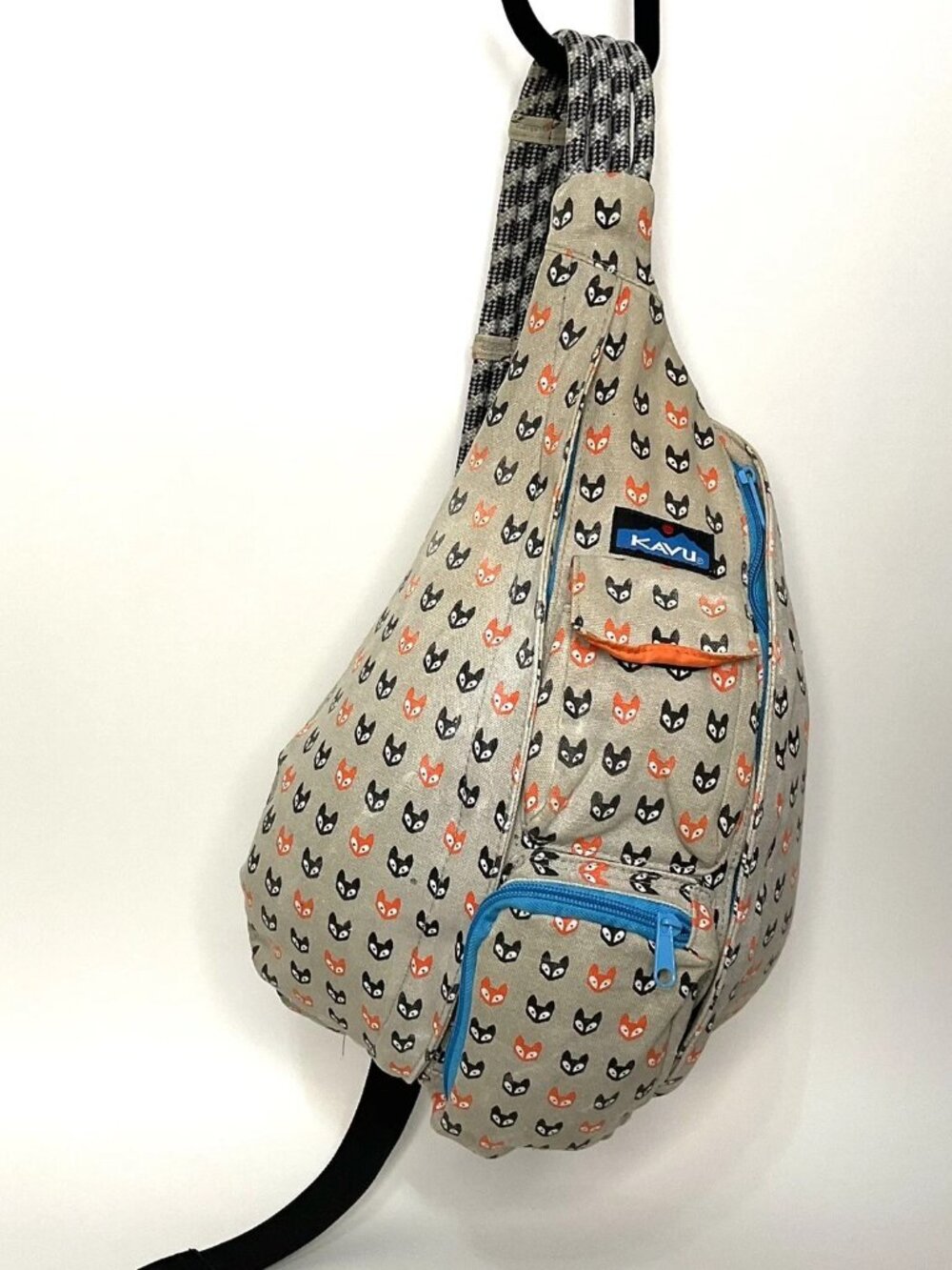 RARE KAVU Rope Sling Shoulder Bag Backpack Fox Cat Face Orange/Black/Tan